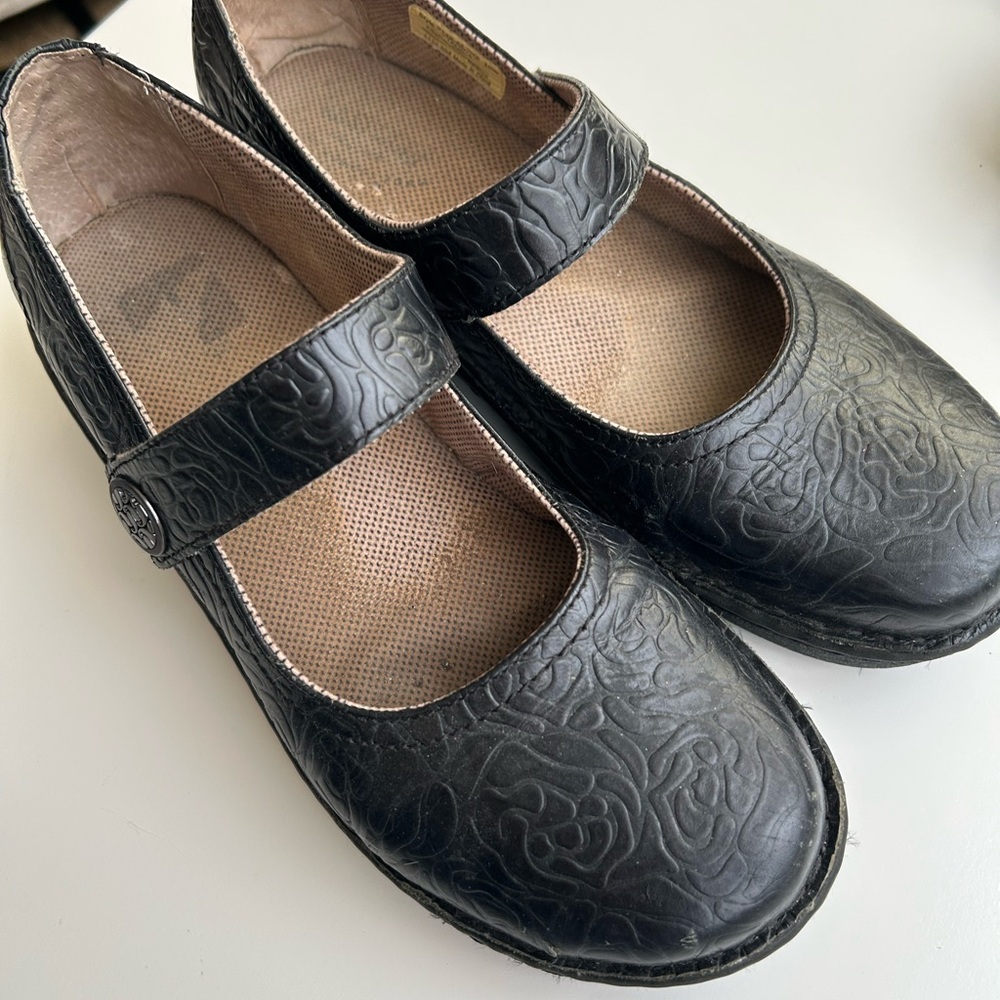 Eastland Black Embossed Flats